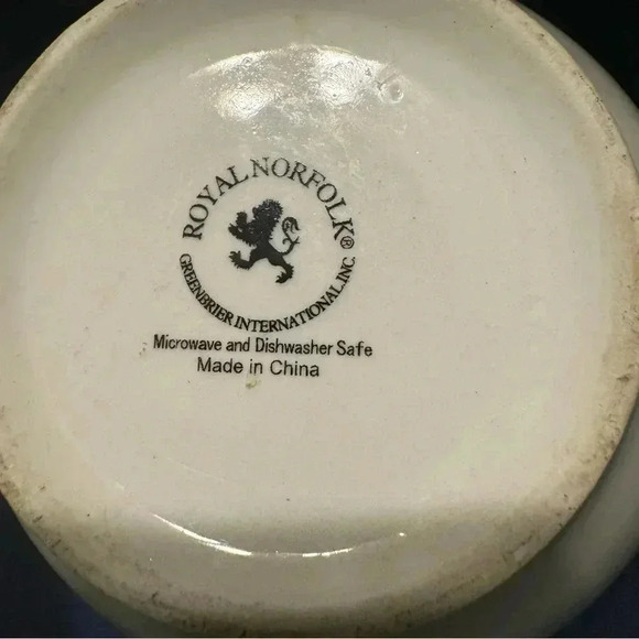 Two Paisley Print Royal Norfolk Bowls - Picture 8 of 8